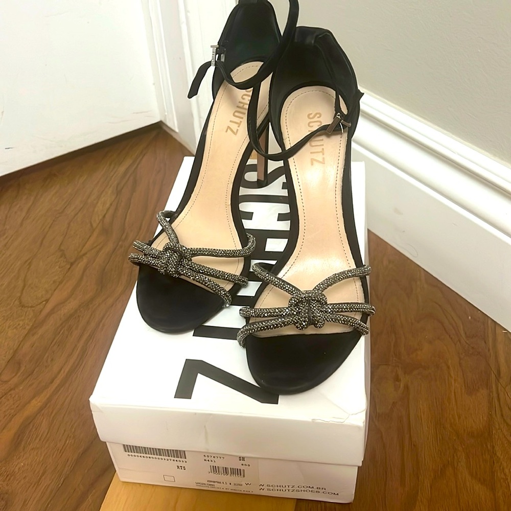 Women’s sandals